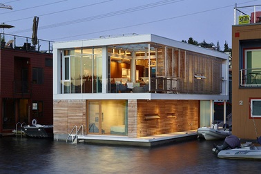 Trải nghiệm cuộc sống trên ngôi nhà “nổi” tuyệt đẹp