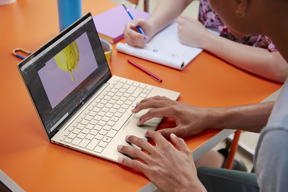 HP Envy 13 nâng cấp cấu hình: Intel Tiger Lake, 16GB RAM, pin trên 9 giờ, Office bản quyền - 4 HP Envy 13 nâng cấp cấu hình: Intel Tiger Lake, 16GB RAM, pin trên 9 giờ, Office bản quyền - 4