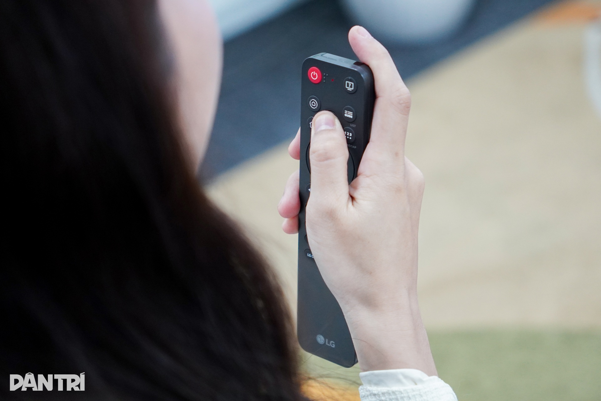 Trải nghiệm TV giá 120 triệu đồng: Thực tế cho thấy gì? - 20 Trải nghiệm TV giá 120 triệu đồng: Thực tế cho thấy gì? - 20