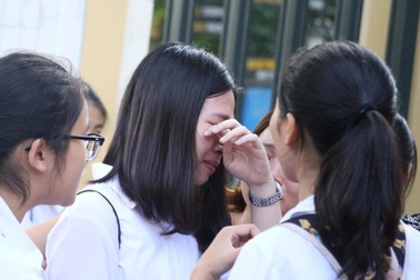 Điểm chuẩn đại học tăng cao: Nhiều thí sinh "sốc", ngỡ ngàng