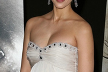 Jessica Alba: “Diễn viên gợi cảm kéo đàn ông tới rạp”