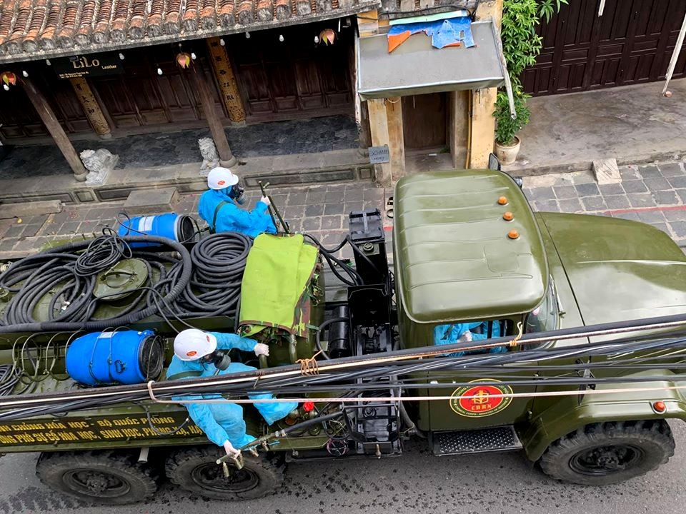 Binh chủng hóa học phun hóa chất khử trùng toàn bộ Hội An - 7 Binh chủng hóa học phun hóa chất khử trùng toàn bộ Hội An - 7