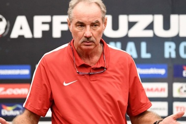 HLV Riedl và câu nói bất hủ “Bóng đá Việt Nam xây nhà từ nóc”