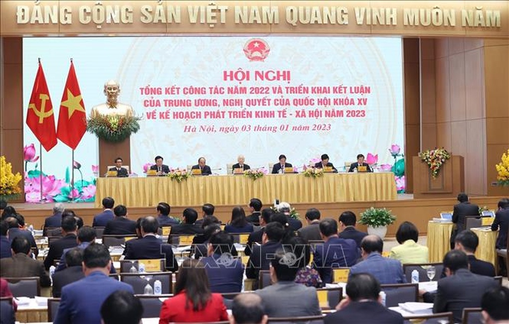 Tổng Bí thư: Lựa chọn, bố trí đúng người thật sự vì nước, vì dân - 2 Tổng Bí thư: Lựa chọn, bố trí đúng người thật sự vì nước, vì dân - 2