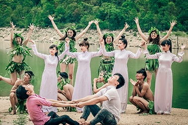 Ảnh kỷ yếu phong cách thổ dân “không giống ai” của teen Gia Lai