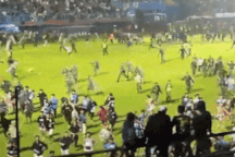 FIFA ra phán quyết vụ bạo loạn ở bóng đá Indonesia