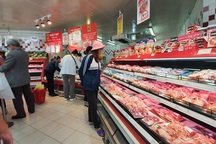 Phát sốt vì thịt lợn siêu thị "siêu rẻ" bán tràn lan trên mạng!