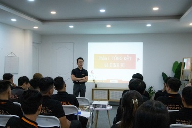 Tăng trưởng mạnh sau khi lên sàn TMĐT, chủ doanh nghiệp này nhắn nhủ gì với các nhà bán hàng mới