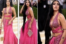 Dự MET gala, con gái Madonna không quen ai để trò chuyện