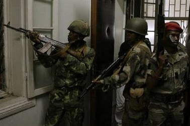 Quân đội Madagascar chiếm dinh tổng thống