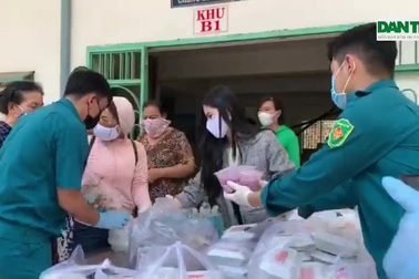 Chung cư bị cách ly được chăm sóc ăn uống đủ 3 bữa/ngày