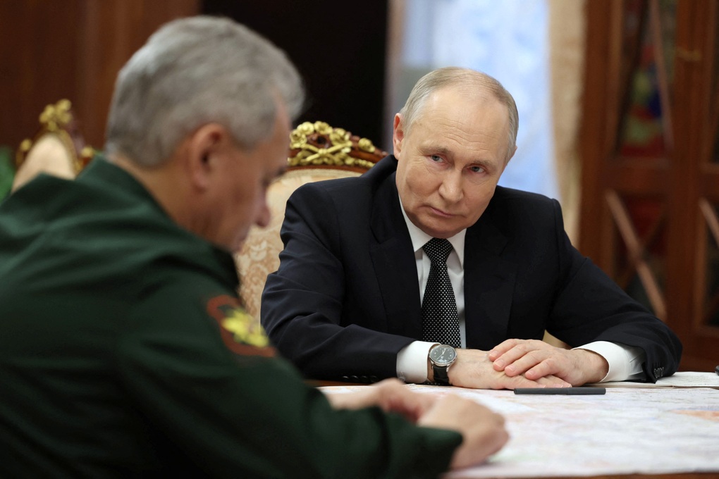 Ông Putin lên tiếng về tin đồn Nga đưa vũ khí hạt nhân vào không gian - 1 Ông Putin lên tiếng về tin đồn Nga đưa vũ khí hạt nhân vào không gian - 1