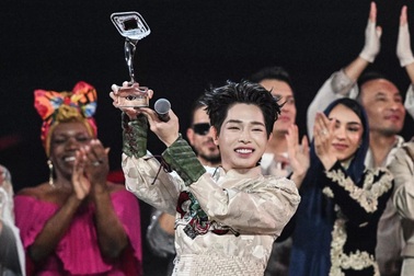 Thủ tướng gửi thư chúc mừng thành tích xuất sắc của ca sĩ Đức Phúc