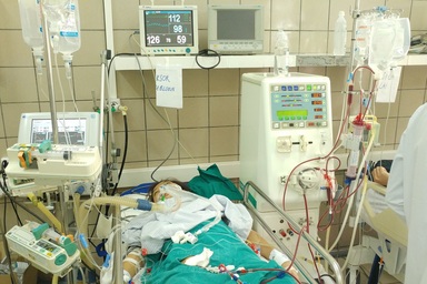 Thủ tướng chỉ đạo truy nguồn rượu độc khiến nhiều người Hà Nội nhập viện