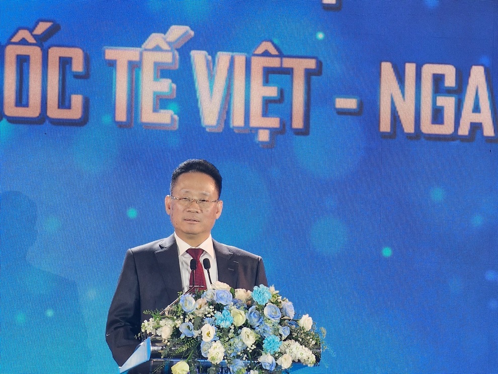 Hệ thống Bệnh viện Mắt Quốc tế Việt - Nga xác lập kỷ lục mới - 1 Hệ thống Bệnh viện Mắt Quốc tế Việt - Nga xác lập kỷ lục mới - 1