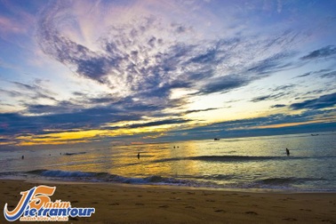 Tour đường bay “Vương quốc hang động” Quảng Bình giá chỉ từ 3,2 triệu đồng