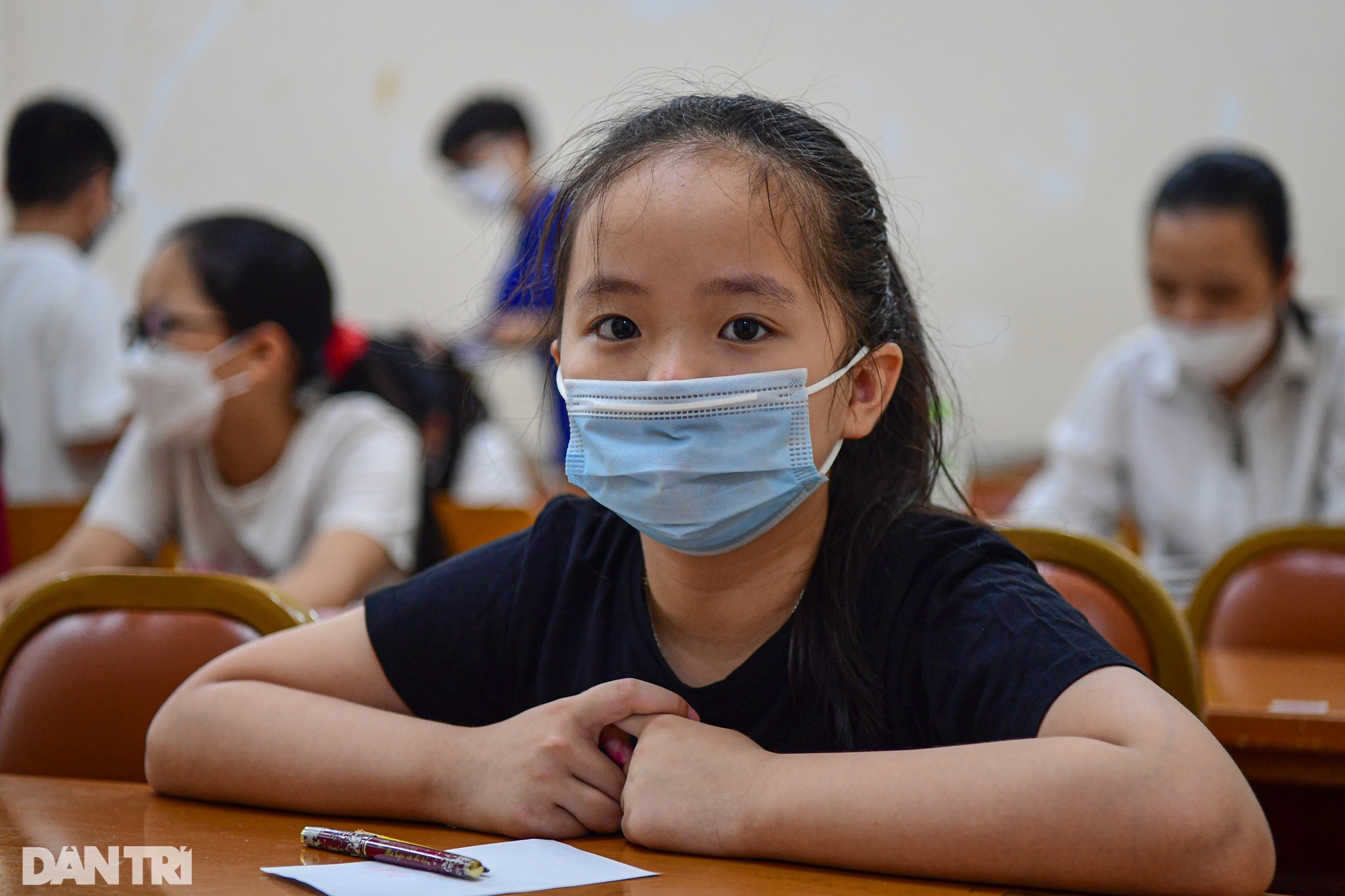 Mong mỏi miễn học phí, giảm giá xăng dầu - 1 Mong mỏi miễn học phí, giảm giá xăng dầu - 1