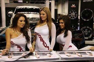 Kiều nữ Triển lãm xe độ SEMA 2011 