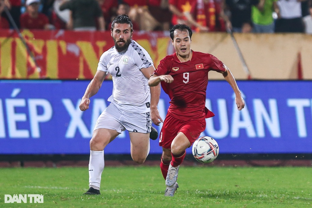 Văn Toàn chia tay Hàn Quốc, về nước chơi bóng tại V-League - 2 Văn Toàn chia tay Hàn Quốc, về nước chơi bóng tại V-League - 2