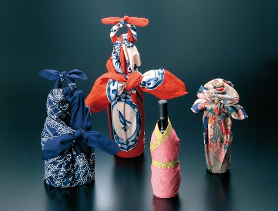 Nét tinh tế trong nghệ thuật gói quà Furoshiki Nhật Bản - 6 Nét tinh tế trong nghệ thuật gói quà Furoshiki Nhật Bản - 6