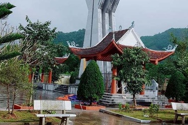 Tháng 2 và cuộc gặp gỡ với đồng đội đã khuất trên đỉnh thiêng Pò Hèn