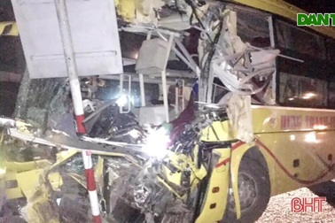 Vợ chết thảm, chồng thập tử nhất sinh trên chuyến xe định mệnh.