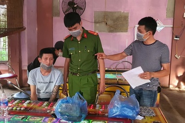 Triệt xóa 2 tụ điểm game bắn cá ăn tiền trá hình trong quán cà phê