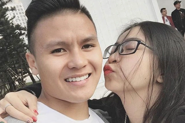 Quang Hải xoá gần hết ảnh chụp với bạn gái, mối tình đã chấm dứt?