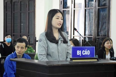 Vợ cựu Chủ tịch phường thuê người đánh cán bộ phường lĩnh 12 tháng tù