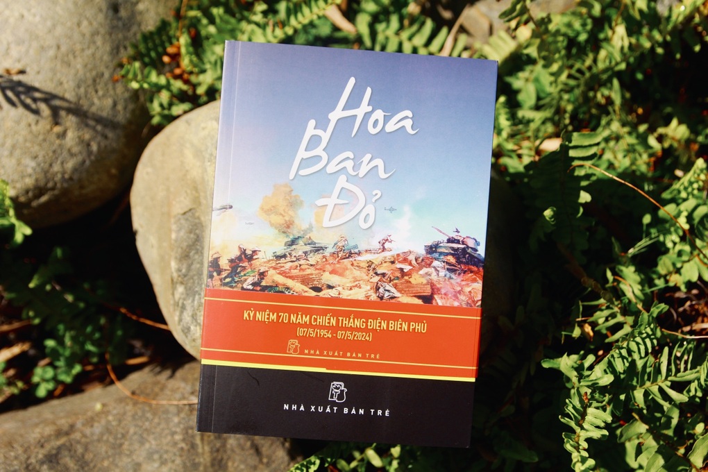Trích sách Hoa ban đỏ: Đêm nay đơn vị tranh thủ chiếm lô-cốt đầu cầu - 1 Trích sách Hoa ban đỏ: Đêm nay đơn vị tranh thủ chiếm lô-cốt đầu cầu - 1