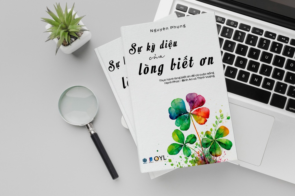 Ra mắt sách Sự kì diệu của lòng biết ơn - 2 Ra mắt sách Sự kì diệu của lòng biết ơn - 2