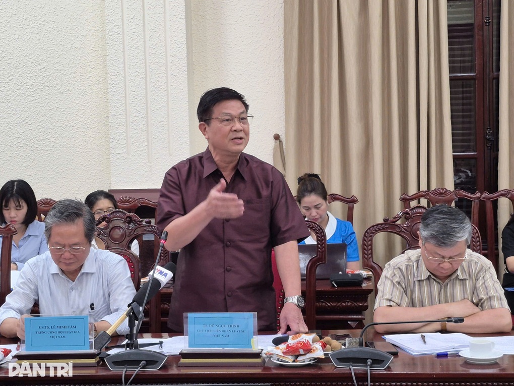 “Thủ tục hành chính sao cắt giảm mãi không hết mà ngày càng nhiều?” - 1 “Thủ tục hành chính sao cắt giảm mãi không hết mà ngày càng nhiều?” - 1