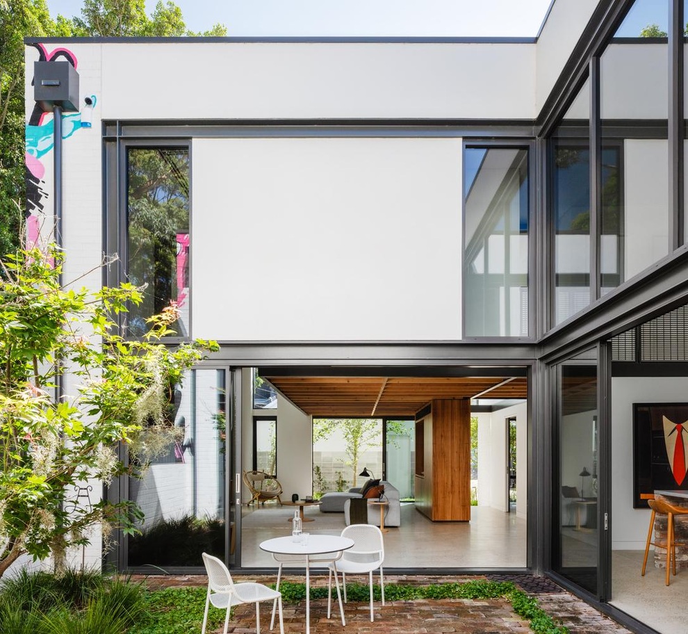 Cặp vợ chồng mua nhà kho cũ, cải tạo thành không gian sống vạn người mê - 5