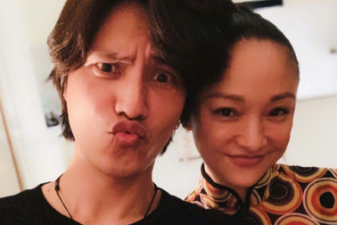 Trần Khôn khoe ảnh hò hẹn cùng “bạn gái thân” Châu Tấn