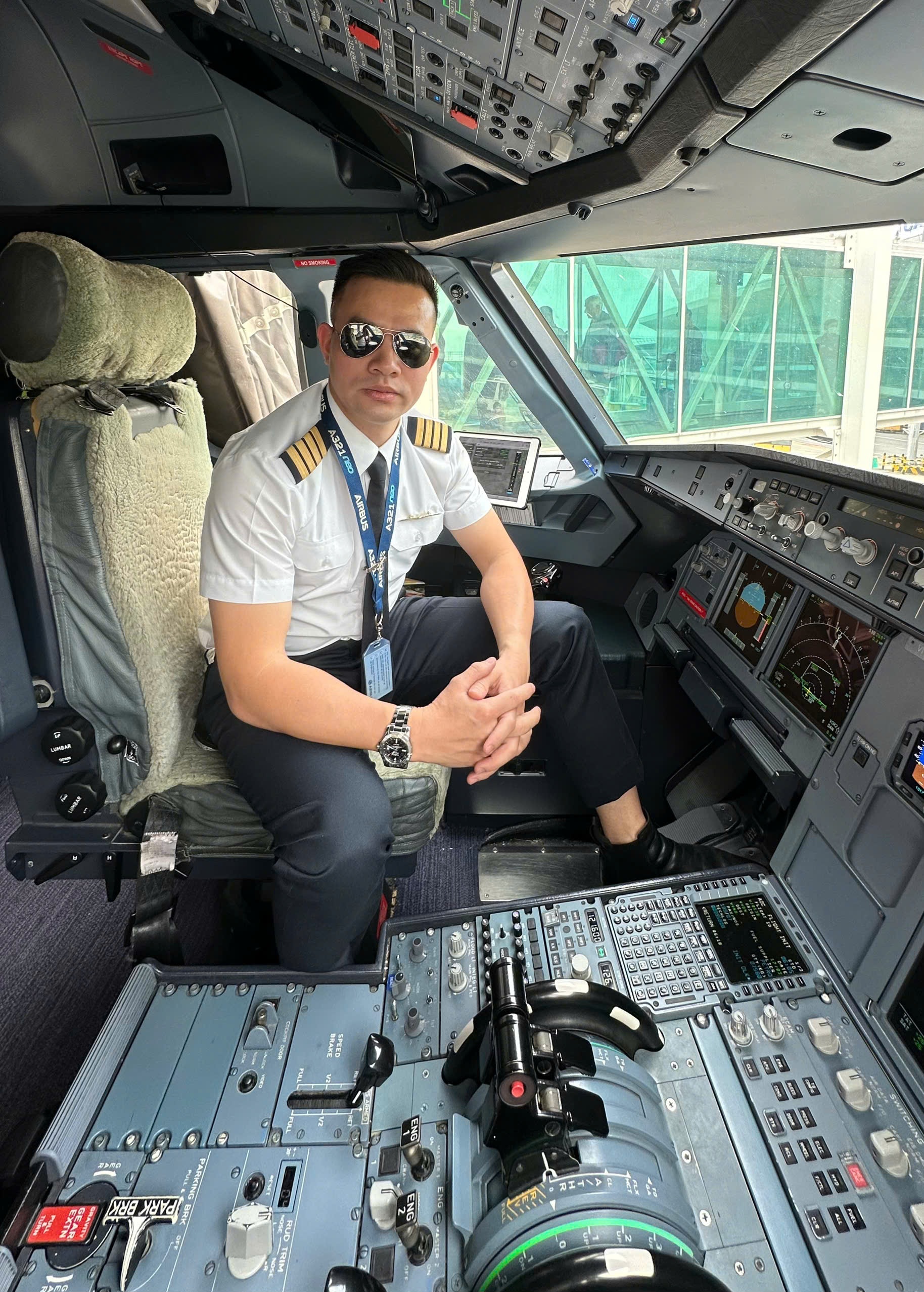 View - Phi công lương trăm triệu đồng: Ăn sáng ở Đức, trưa ở Thái, tối ở Hà Nội | Báo Dân trí