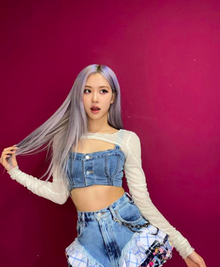 Rosé - Đóa hồng xinh đẹp sở hữu vòng eo 48 cm của Blackpink - 3 Rosé - Đóa hồng xinh đẹp sở hữu vòng eo 48 cm của Blackpink - 3