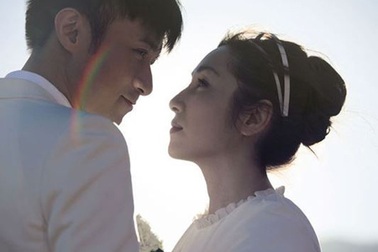 Cổ Cự Cơ kết hôn với trợ lý sau 20 năm hò hẹn 