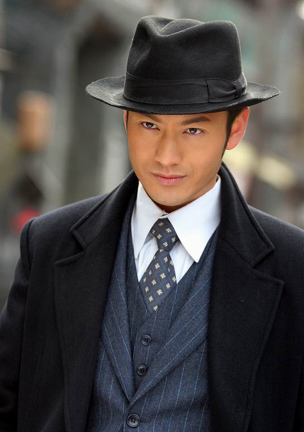 Huỳnh Hiểu Minh: Đại gia làng giải trí và những mối tình ồn ào - 2