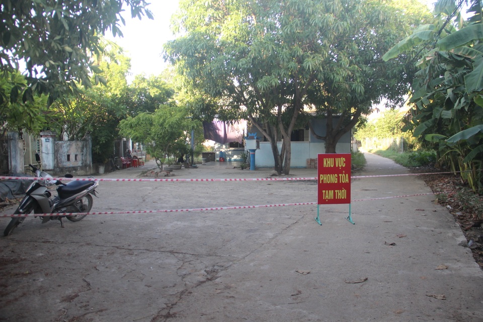 Quảng Trị: Thêm 2 ca dương tính SARS-CoV2, phong tỏa thêm 3 khu vực - 6 Quảng Trị: Thêm 2 ca dương tính SARS-CoV2, phong tỏa thêm 3 khu vực - 6