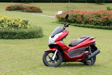 Honda Việt Nam tăng giá xe PCX
