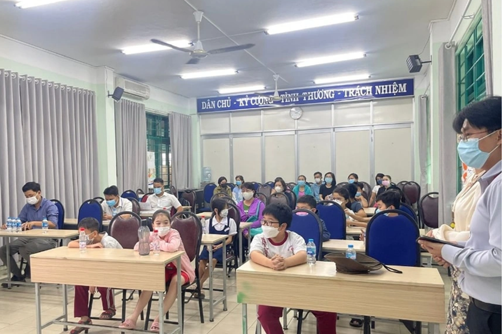Nhiều học sinh ốm bất thường, TPHCM phát hiện các chùm ca nhiễm cúm A/H1N1 - 1 Nhiều học sinh ốm bất thường, TPHCM phát hiện các chùm ca nhiễm cúm A/H1N1 - 1