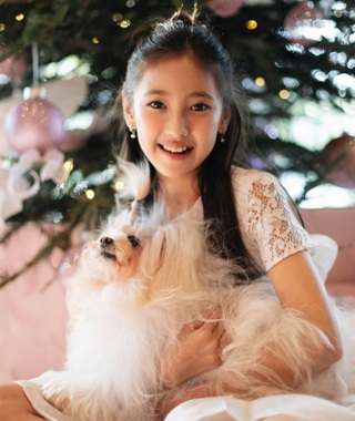 Bốn con của Hoa hậu Hà Kiều Anh: Con trai cao 1,8m, ái nữ xinh như hoa hậu - 9