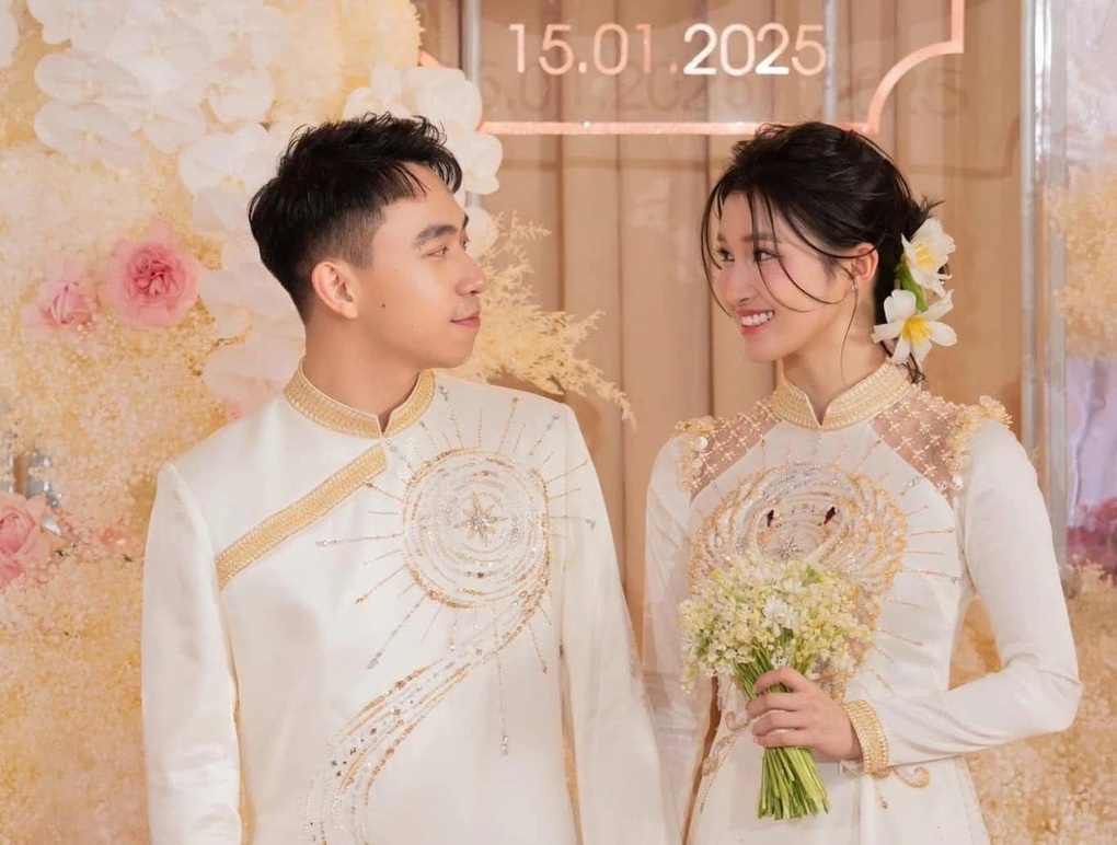 Druhý v pořadí Phuong Nhi se stává akcionářem dceřiné společnosti Vingroup Corporation - 1 Á hậu Phương Nhi làm cổ đông tại công ty con của Tập đoàn Vingroup - 1