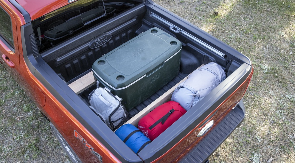 Ford ra mắt mẫu xe bán tải Maverick nhỏ hơn Ranger - 3 Ford ra mắt mẫu xe bán tải Maverick nhỏ hơn Ranger - 3