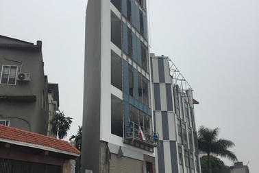 Hà Nội: Nhà “kì dị” mọc trên đường nghìn tỷ