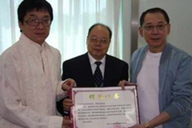 Thành Long góp 10 triệu nhân dân tệ cho nạn nhân động đất