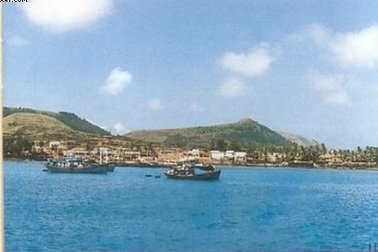 Hàng trăm hành khách mắc kẹt trên đảo Lý Sơn