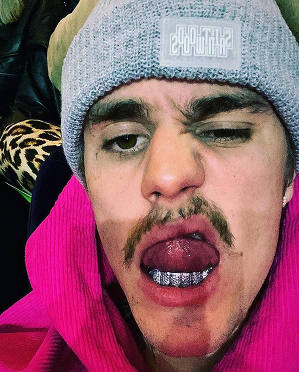 Justin Bieber già nua đáng kinh ngạc ở tuổi 25 - 6