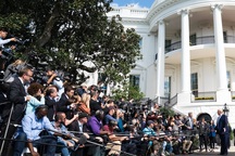 14 ngành nghề cần bằng cử nhân có nguy cơ sụt giảm trong 10 năm tới