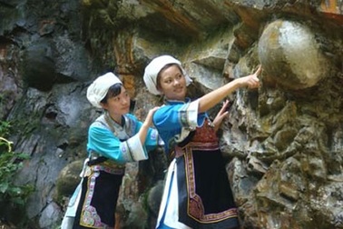 Những bí ẩn về vách đá “đẻ trứng”